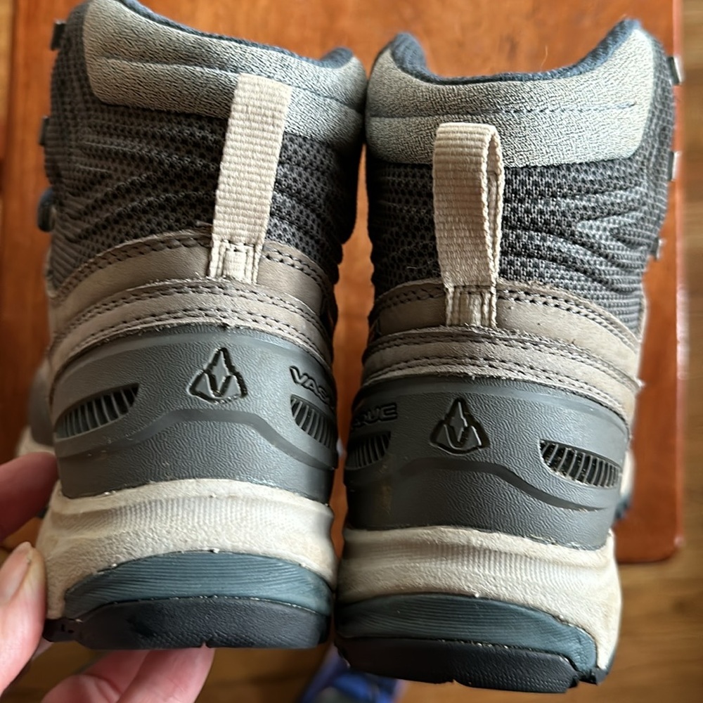 Vasque Women Gore Tex Hiking Boots. 7M.  Seeking Adventure!